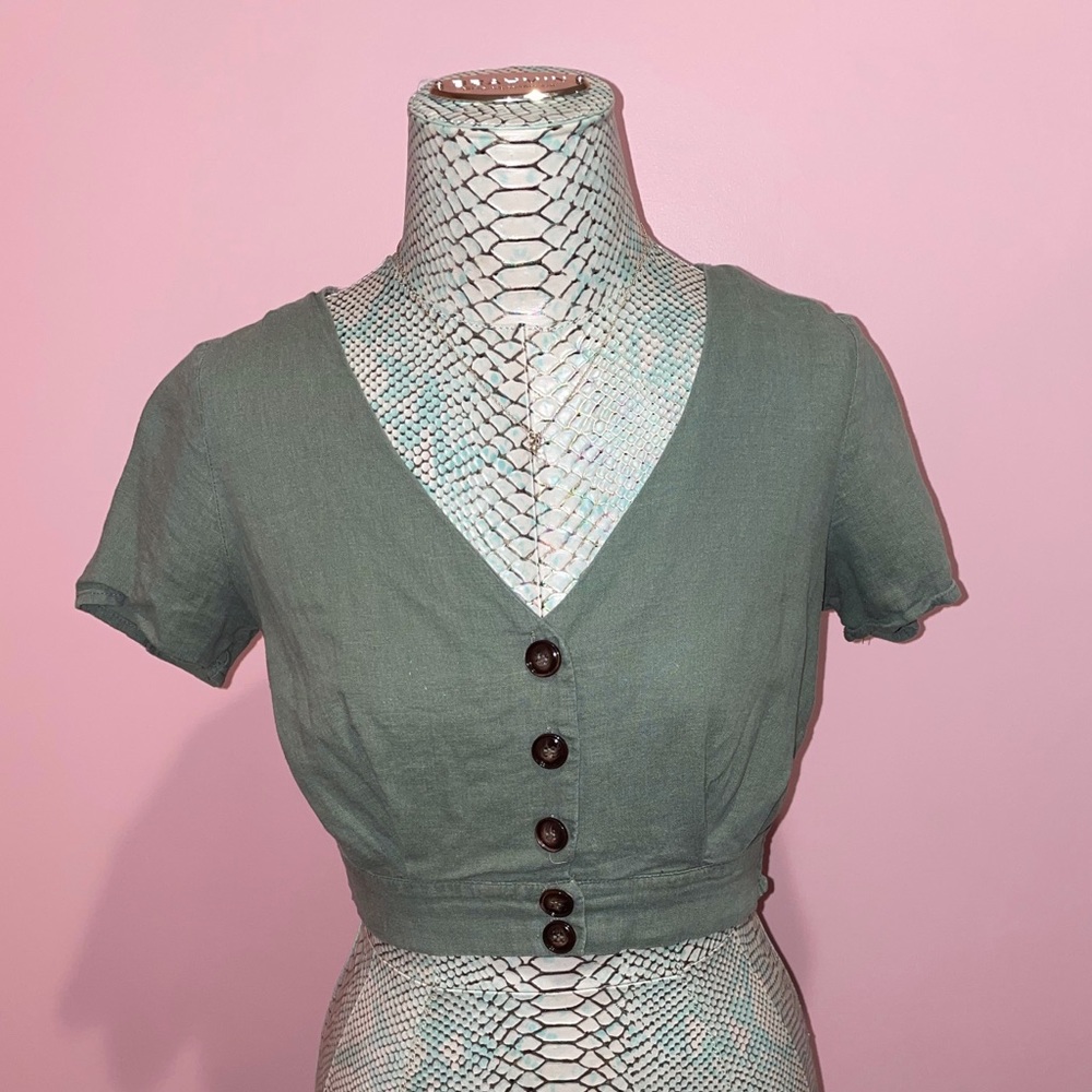 Casual Button Down Crop top that can be dressed up or down